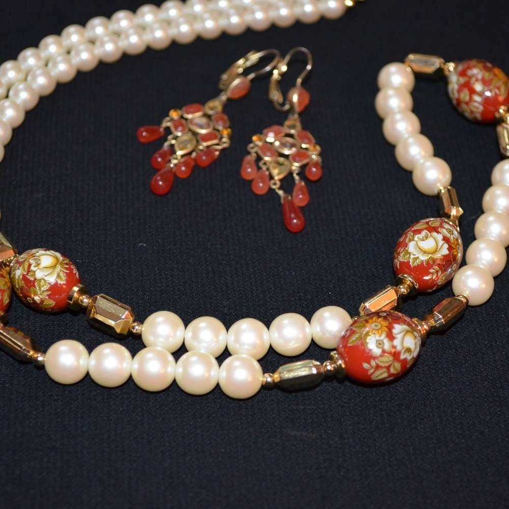 BOGO ❤️Necklace and earring set